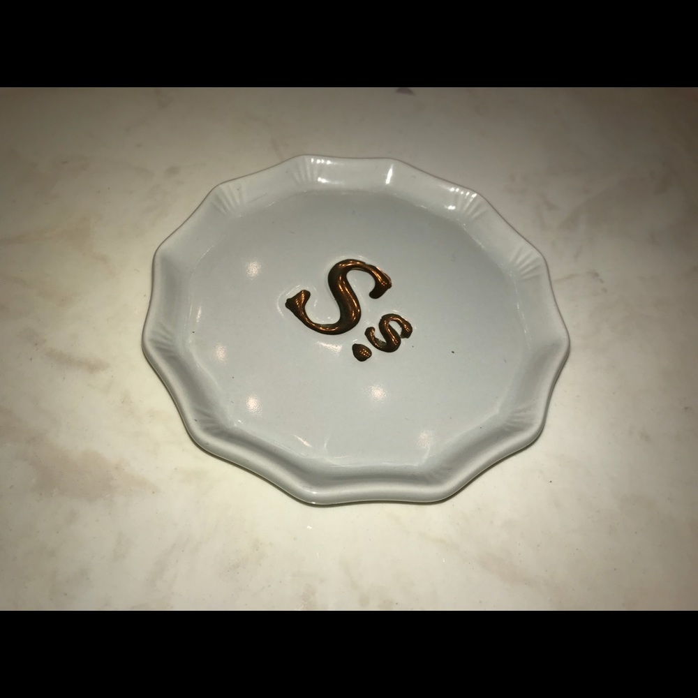 “S” Jewelry Holder